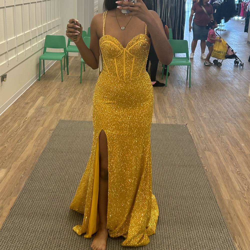 Cinderella Mustard gold sequined prom dress, size 8(fits size 6),